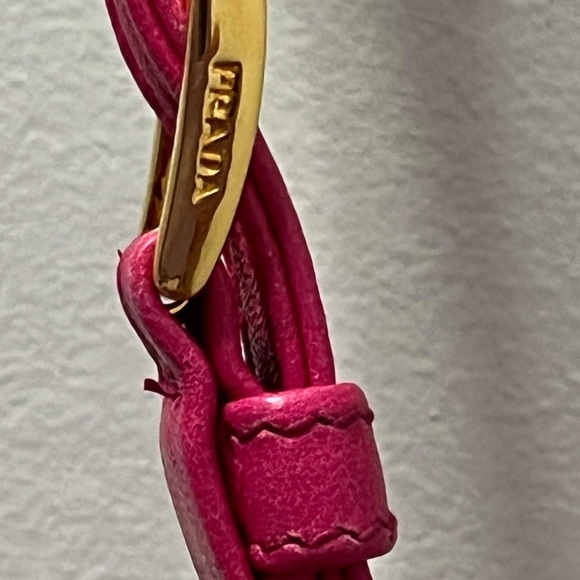 AUTHENTIC PRADA TWOWAY SLING BAG - Picture 6 of 16